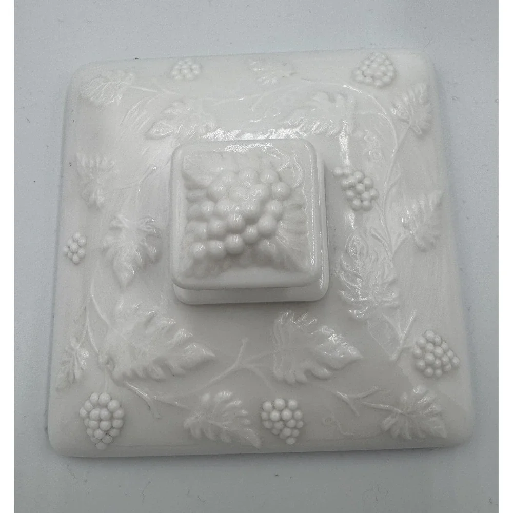 Westmoreland Milk Glass Dish‎ Lidded Compote Candy Wedding Box Panels Grapes